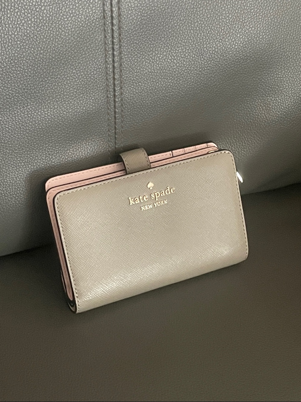 Kate spade wallet 5.5x4